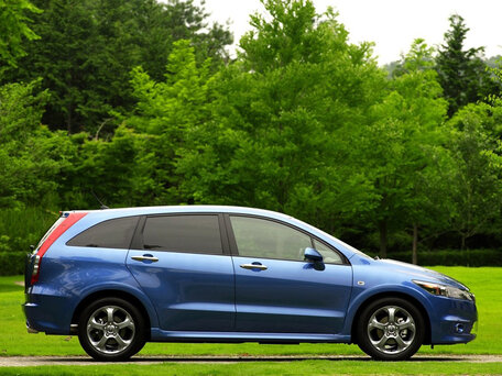 2008 Honda Stream II, чёрный, 1250000 рублей - вид 2