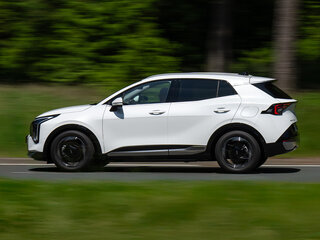 2025 Kia Sportage SWB V Рестайлинг, серый, 5400000 рублей, вид 2