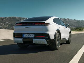 2026 Porsche Cayenne Turbo Electric Coupé IV, серый, 35000000 рублей, вид 4