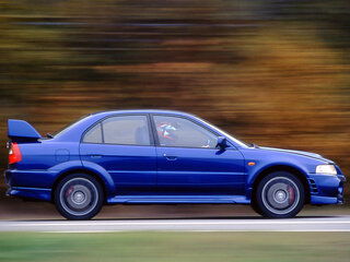 2000 Mitsubishi Lancer Evolution VI, белый, 2000000 рублей, вид 3