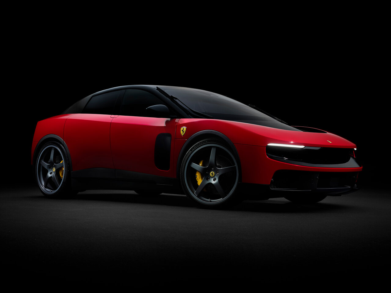 Ferrari Luce Основной вид