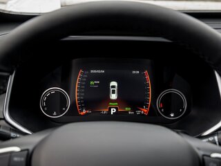 Цветной экран с бортовым компьютером в панели приборов 7" с выбором цвета