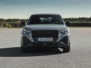 2025 Audi Q2 35 TFSI I Рестайлинг, серый, 4450000 рублей, вид 3