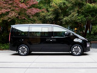 2026 Hyundai Staria I, чёрный, 7850000 рублей, вид 2