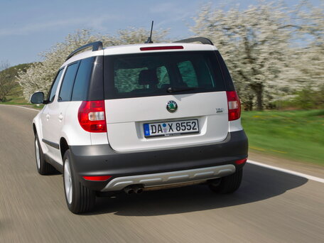 2012 Skoda Yeti I, серебристый, 700000 рублей - вид 3