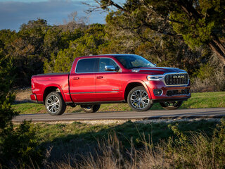 2026 Ram 1500 Crew Cab V Рестайлинг, серый, 11199000 рублей, вид 2