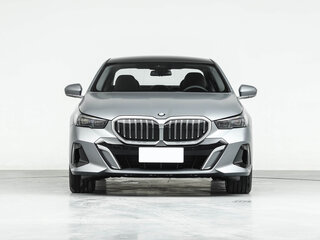 2025 BMW 5 серии Long 530Li xDrive VIII (G60/G61/G68), чёрный, 8499000 рублей, вид 3