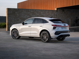 2026 Audi Q3 Sportback TFSI III (FJ), серый, 7499000 рублей, вид 2