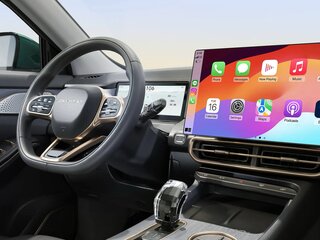 Цифровая приборная панель диагональю 10.25" + Центральный сенсорный экран с диагональю 15.6”