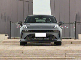 2026 Lynk & Co 03 I Рестайлинг 2, серебристый, 2400000 рублей, вид 3