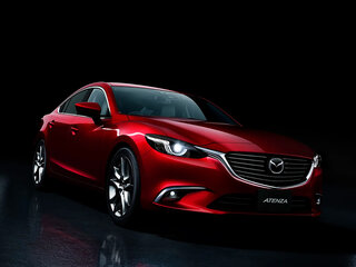 2017 Mazda Atenza III Рестайлинг, белый, 2000000 рублей, вид 1