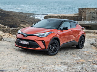 2019 Toyota C-HR I Рестайлинг, красный, 2950000 рублей, вид 1