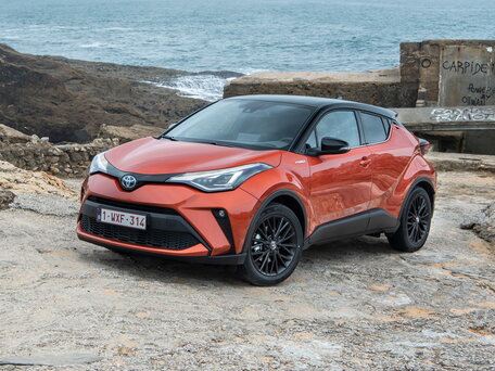 2020 Toyota C-HR I Рестайлинг, чёрный, вид 1