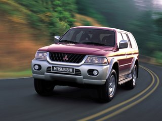 2003 Mitsubishi Pajero Sport I, серебристый, 780000 рублей, вид 1