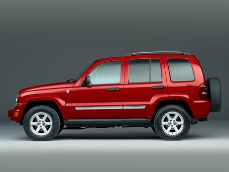 2003 Jeep Liberty (North America) I, серебристый, 500000 рублей - вид 1