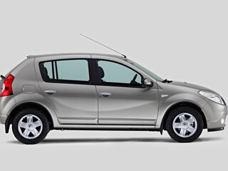 2011 Renault Sandero I, белый, 260000 рублей, вид 2