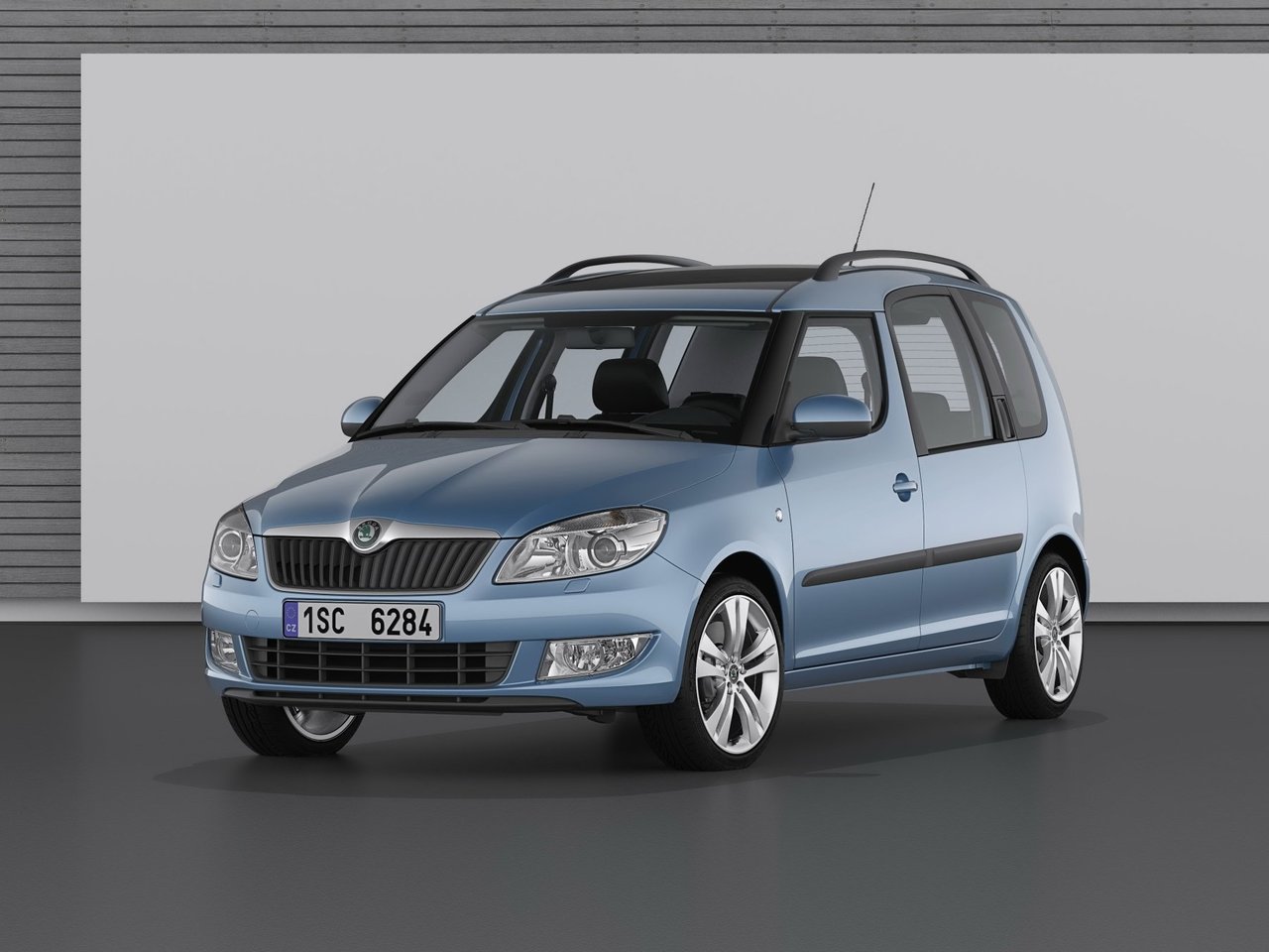 Skoda Roomster Основной вид