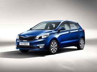 2016 Kia Rio III Рестайлинг, серебристый, 950000 рублей, вид 1