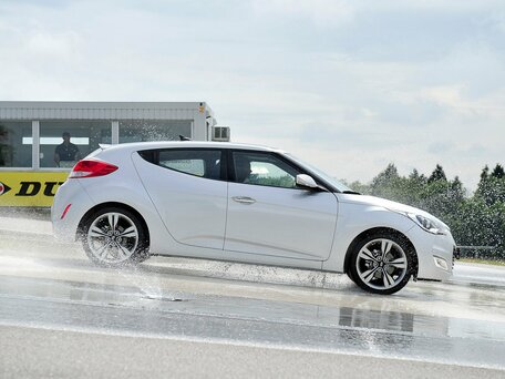 2012 Hyundai Veloster I, чёрный, 615000 рублей - вид 1
