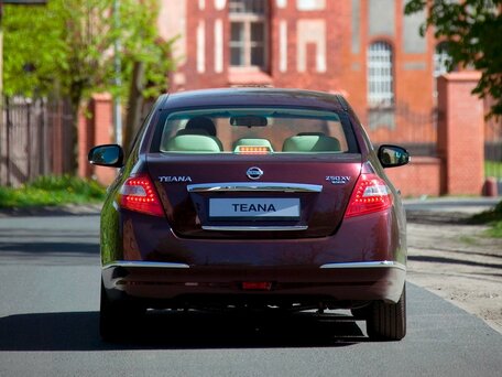 2008 Nissan Teana II (J32), серый, 1300000 рублей - вид 3