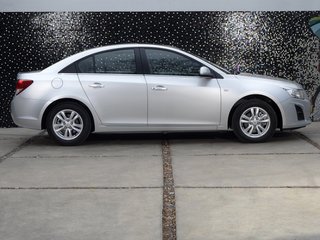 2013 Chevrolet Cruze I Рестайлинг, чёрный, 333000 рублей, вид 2