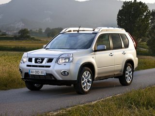 2012 Nissan X-Trail II Рестайлинг, серебристый, 1355000 рублей, вид 1