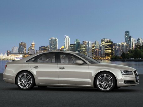 2017 Audi A8 III (D4) Рестайлинг, белый, 3200000 рублей - вид 1