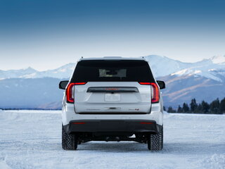 2024 GMC Yukon V, чёрный, 16000000 рублей, вид 4