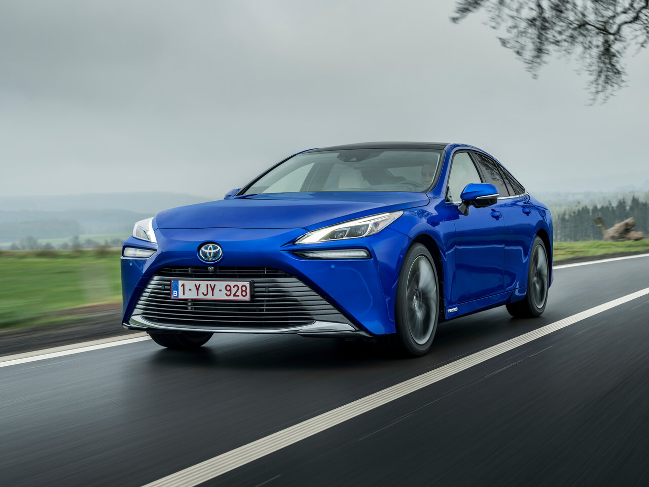 Toyota Mirai Основной вид