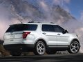 2014 Ford Explorer V, белый, 2350000 рублей - вид 3