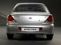 2006 Kia Spectra I Рестайлинг 2, серебристый - вид 3