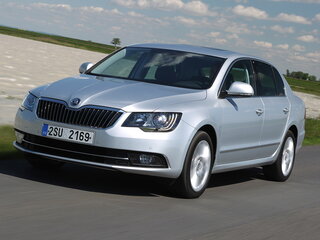 2013 Skoda Superb DSG II Рестайлинг, чёрный, 1350000 рублей, вид 1