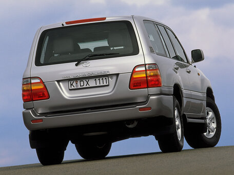 1998 Toyota Land Cruiser 100 Series, чёрный, 2999999 рублей - вид 3