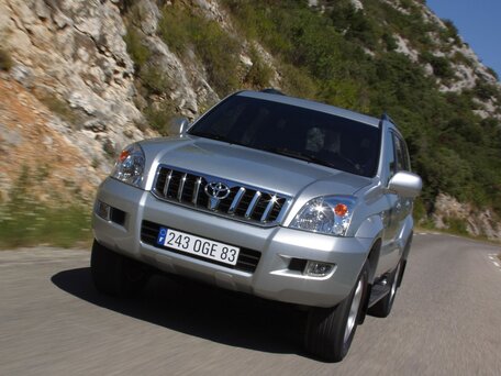 2002 Toyota Land Cruiser Prado 120 Series, белый, 2290000 рублей - вид 2