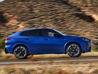 2025 BMW X2 xDrive25i II (U10), синий, 6930000 рублей, вид 2