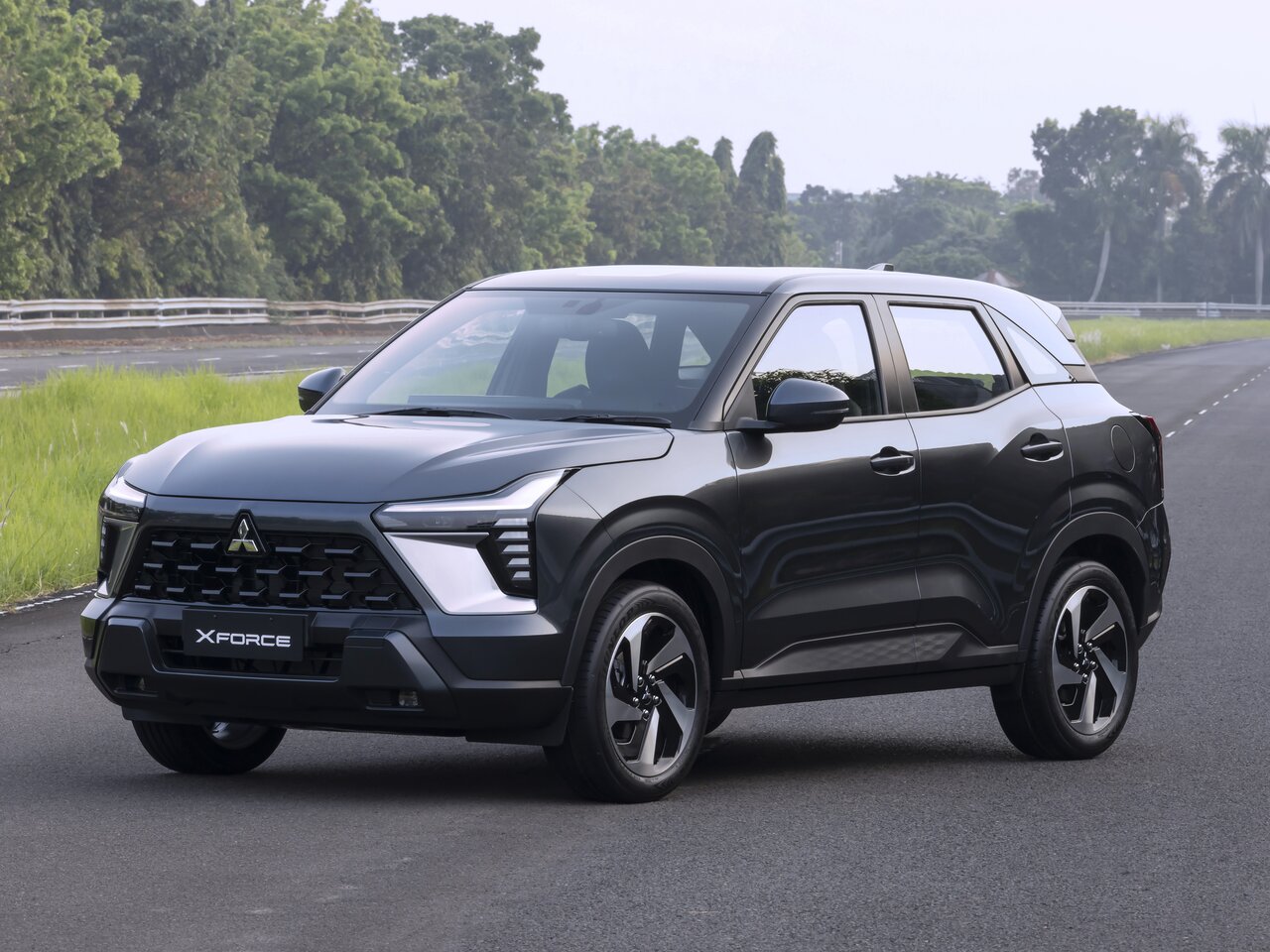 Mitsubishi Xforce Основной вид