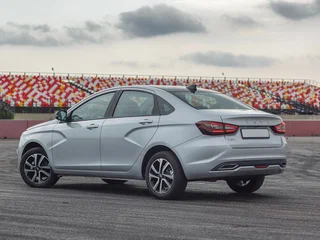 2026 Lada (ВАЗ) Vesta I Рестайлинг (NG), серый, 2021640 рублей, вид 3