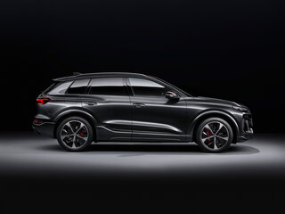 2025 Audi SQ6 e-tron, чёрный, 19820000 рублей, вид 2