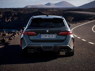 2025 BMW M5 Touring VII (G90), чёрный, 21590000 рублей, вид 4