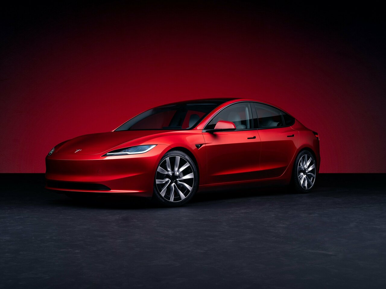 Tesla Model 3 Основной вид