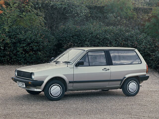 1989 Volkswagen Polo II, белый, 150000 рублей, вид 3