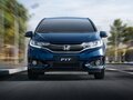 2018 Honda Fit III Рестайлинг, красный, 1250000 рублей - вид 2