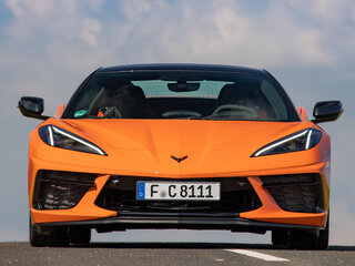 2025 Chevrolet Corvette Stingray C8, жёлтый, 23000000 рублей, вид 3