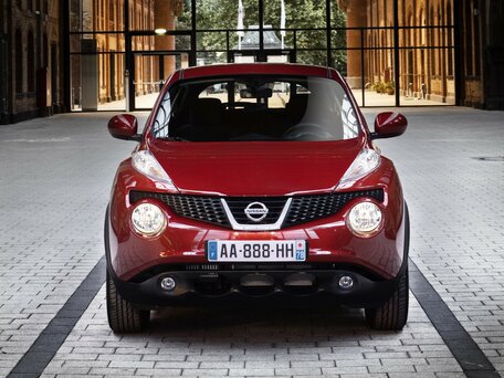 2013 Nissan Juke I, чёрный - вид 2
