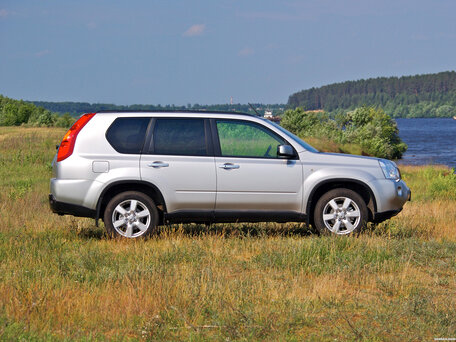 2008 Nissan X-Trail II, чёрный, 1300000 рублей - вид 1