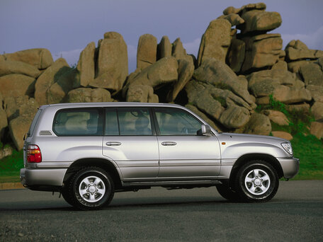 1998 Toyota Land Cruiser 100 Series, чёрный, 2999999 рублей - вид 1
