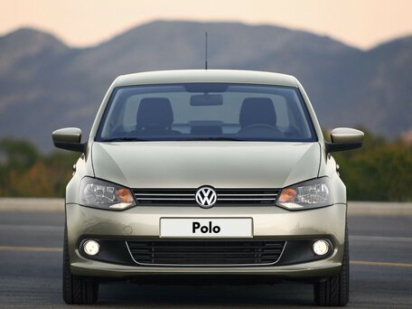 2012 Volkswagen Polo V, серебристый - вид 2