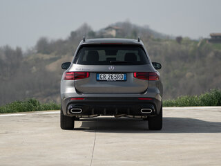 2025 Mercedes-Benz GLB 220 I (X247) Рестайлинг, чёрный, 6290000 рублей, вид 4