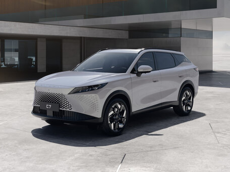 Omoda C7