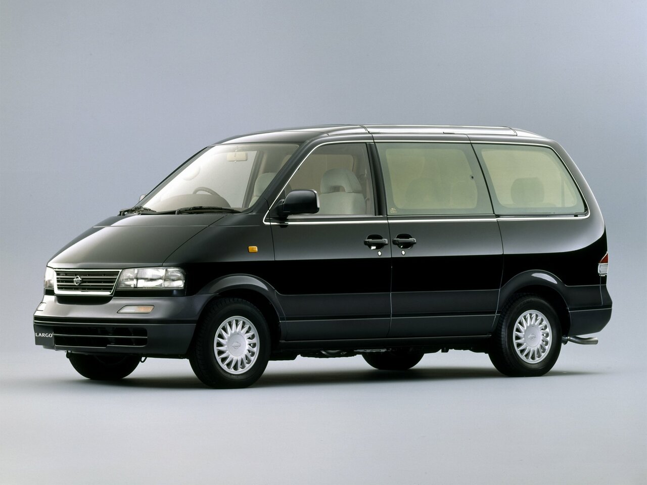 Nissan Largo Основной вид